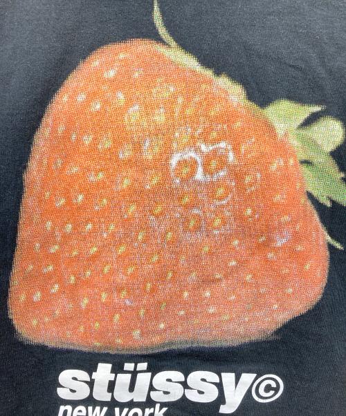 stussy（ステューシー）stussy (ステューシー) STRAWBERRY TEE ブラック サイズ:Lの古着・服飾アイテム