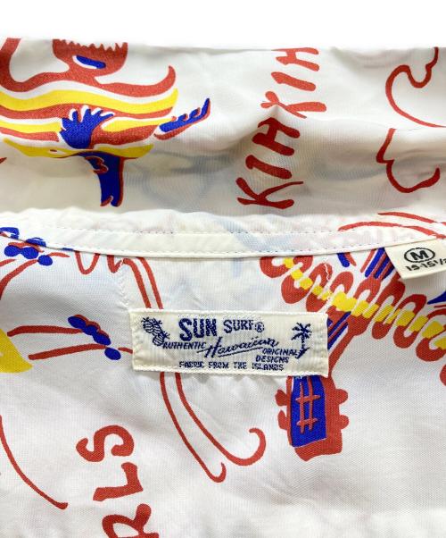 Sun Surf（サンサーフ）Sun Surf (サンサーフ) 長袖アロハシャツ HAWAIIAN PASSION ホワイト サイズ:M 15-15 1/2の古着・服飾アイテム