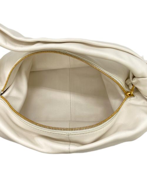 BOTTEGA VENETA（ボッテガベネタ）BOTTEGA VENETA (ボッテガベネタ) ハンドバッグ ダブルノット ホワイトの古着・服飾アイテム