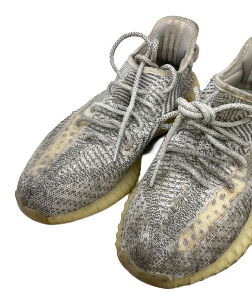 adidas（アディダス）adidas (アディダス) YEEZY BOOST350V2 グレー サイズ:US9の古着・服飾アイテム