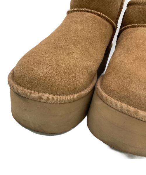 UGG（アグ）UGG (アグ) W CLASSIC ULTRA MINI PLATFORM ブラウン サイズ:US7の古着・服飾アイテム