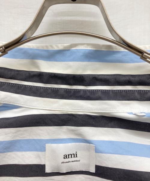AMI Alexandre Mattiussi（アミアレクサンドルマテュッシ）AMI Alexandre Mattiussi (アミアレクサンドルマテュッシ) ストライプ半袖シャツ スカイブルー サイズ:40の古着・服飾アイテム