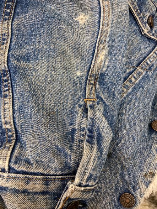 LEVI'S（リーバイス）LEVI'S (リーバイス) 裏ボアデニムジャケット インディゴ サイズ:38の古着・服飾アイテム