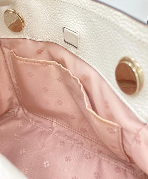 Kate Spade（ケイトスペード）Kate Spade (ケイトスペード) ハンドバッグ ホワイトの古着・服飾アイテム