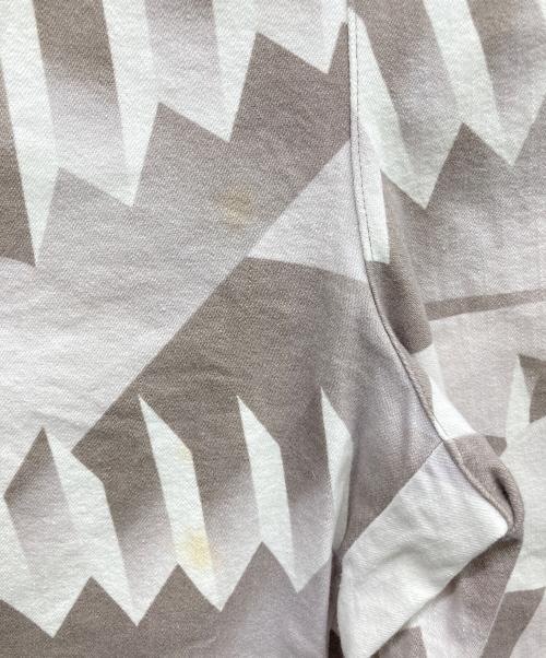 me ISSEY MIYAKE（ミーイッセイ ミヤケ）me ISSEY MIYAKE (ミーイッセイ ミヤケ) 総柄パンツ 幾何学模様 アイボリー サイズ:なしの古着・服飾アイテム