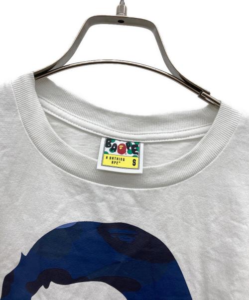A BATHING APE（アベイシングエイプ）A BATHING APE (アベイシングエイプ) プリントTシャツ ホワイト サイズ:Sの古着・服飾アイテム