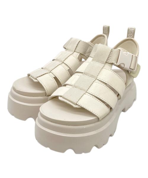 UGG（アグ）UGG (アグ) ストラップサンダル Cora アイボリー サイズ:USA 6の古着・服飾アイテム