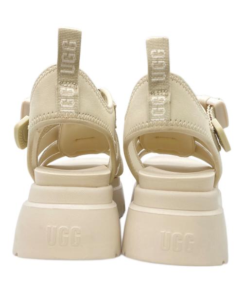 UGG（アグ）UGG (アグ) ストラップサンダル Cora アイボリー サイズ:USA 6の古着・服飾アイテム