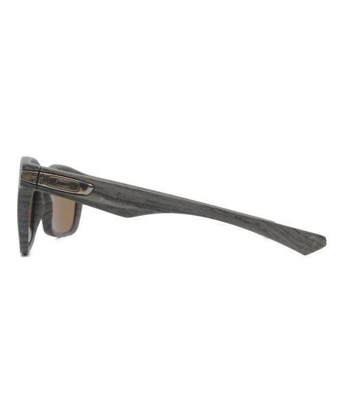 OAKLEY（オークリー）OAKLEY (オークリー) サングラス グレーの古着・服飾アイテム
