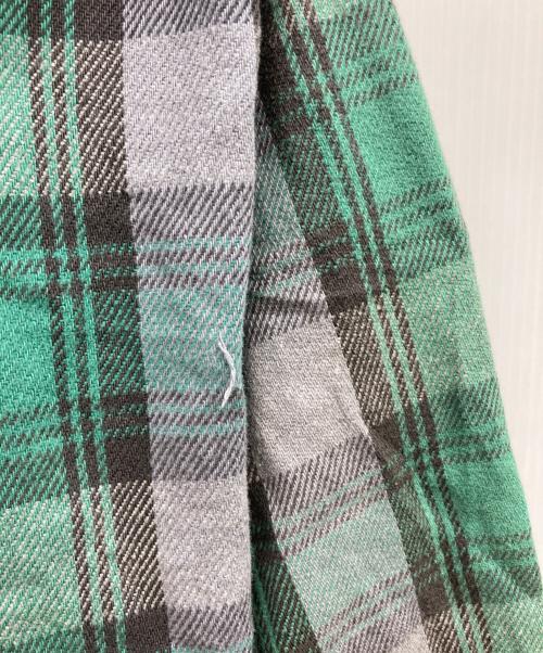 LEVI'S（リーバイス）LEVI'S (リーバイス) ヘビーネルシャツ ALASKA 90s グリーン サイズ:Lの古着・服飾アイテム