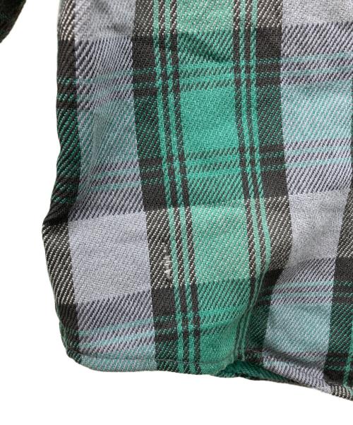 LEVI'S（リーバイス）LEVI'S (リーバイス) ヘビーネルシャツ ALASKA 90s グリーン サイズ:Lの古着・服飾アイテム