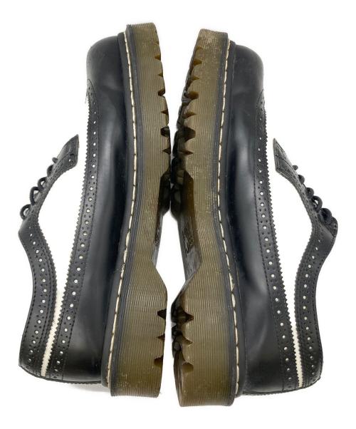 Dr.Martens（ドクターマーチン）Dr.Martens (ドクターマーチン) ウィングチップシューズ ブラック×ホワイト サイズ:UK9の古着・服飾アイテム