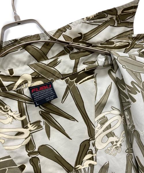 FUBU（フブ）FUBU (フブ) 半袖シャツ グレー サイズ:Ｌの古着・服飾アイテム