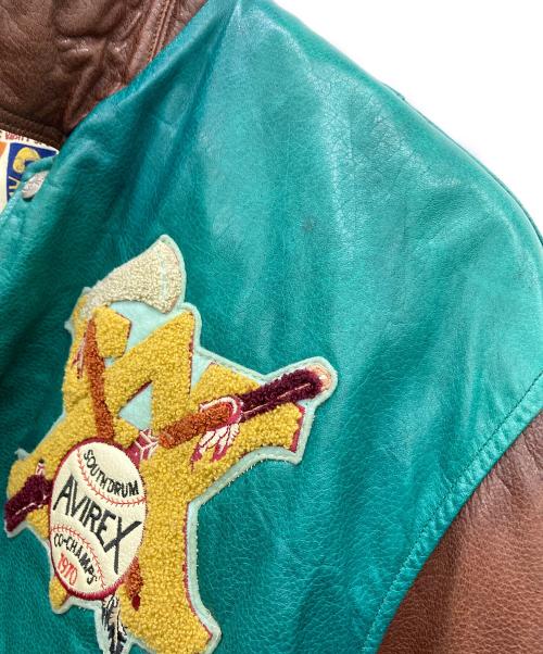 AVIREX（アヴィレックス）AVIREX (アヴィレックス) STADIUM JACKET グリーン×ブラウン サイズ:Mの古着・服飾アイテム