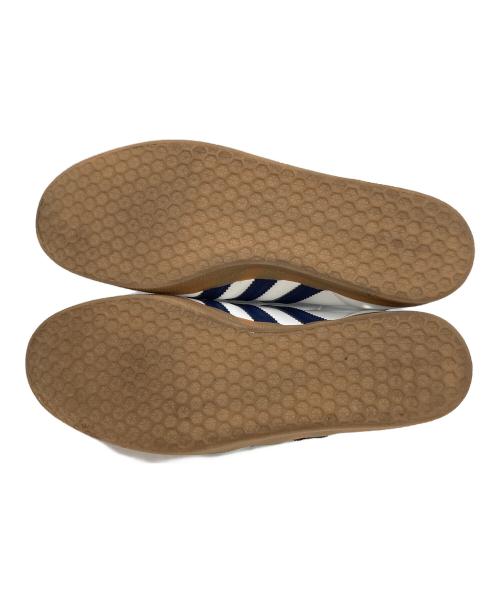 adidas（アディダス）adidas (アディダス) GAZELLE ホワイト サイズ:UK9の古着・服飾アイテム
