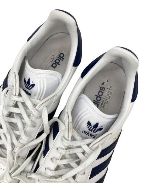 adidas（アディダス）adidas (アディダス) GAZELLE ホワイト サイズ:UK9の古着・服飾アイテム