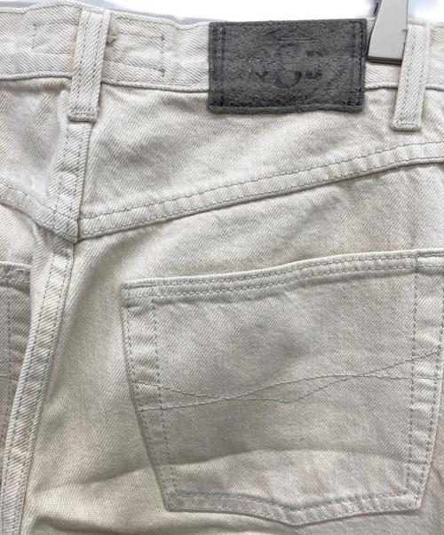 Quiksilver（クイックシルバー）Quiksilver (クイックシルバー) テーパードデニムパンツ アイボリー サイズ:w29の古着・服飾アイテム
