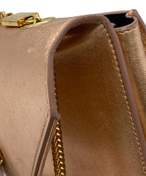 Saint Laurent Paris（サンローランパリ）Saint Laurent Paris (サンローランパリ) Mini Betty Rose Gold Crossbody Bag ピンク×ゴールドの古着・服飾アイテム