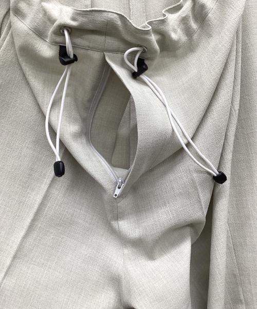 ATHA（アタ）ATHA (アタ) DRY TOUCH GATHER WIDE EASY TROUSERS アイボリー サイズ:Freeの古着・服飾アイテム