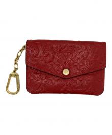 LOUIS VUITTON（ルイ ヴィトン）の古着「アンプラントポジェットクレ モノグラム」｜レッド