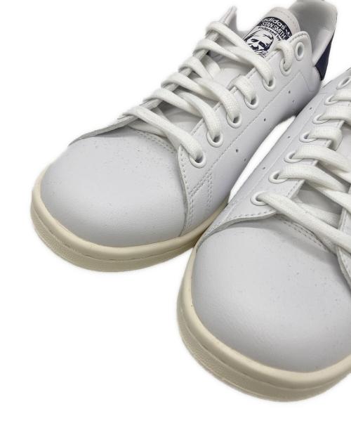 adidas（アディダス）adidas (アディダス) ローカットスニーカー ホワイト サイズ:US7.5の古着・服飾アイテム