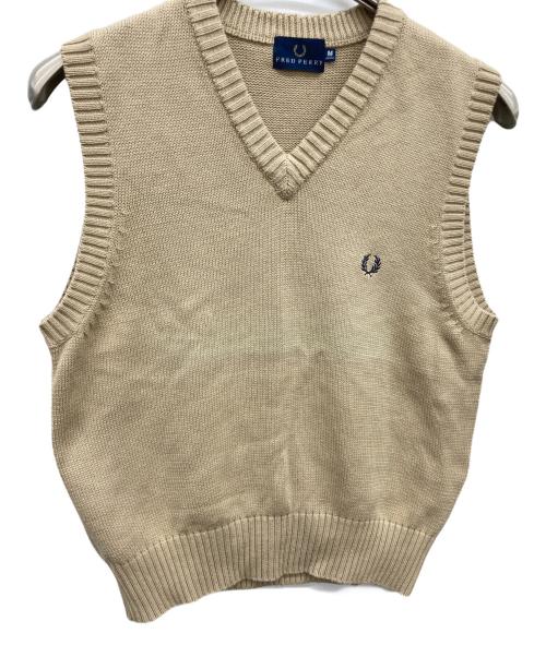 FRED PERRY（フレッドペリー）FRED PERRY (フレッドペリー) コットンニットベスト ベージュ サイズ:Mの古着・服飾アイテム