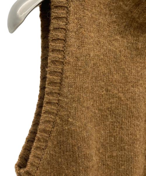 MORRIS&SONS（モリスアンドサンズ）MORRIS&SONS (モリスアンドサンズ) クルーネックニットベスト ブラウン サイズ:36の古着・服飾アイテム