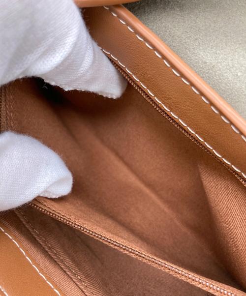 CHARLES & KEITH（チャールズアンドキース）CHARLES & KEITH (チャールズアンドキース) ナスリンジオメトリックショルダーバッグ ブラウンの古着・服飾アイテム