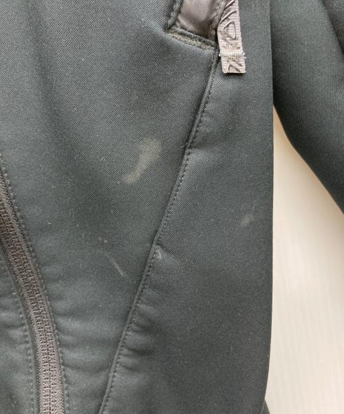 Columbia（コロンビア）Columbia (コロンビア) VERTEXソフトシェルジャケット ブラック サイズ:Mの古着・服飾アイテム