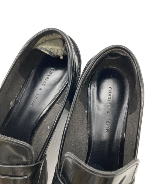 CHARLES & KEITH（チャールズアンドキース）CHARLES & KEITH (チャールズアンドキース) ペニーローファー ブラック サイズ:37の古着・服飾アイテム