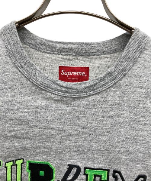SUPREME（シュプリーム）Supreme (シュプリーム) College Logo S/S TOP グレー サイズ:Mの古着・服飾アイテム