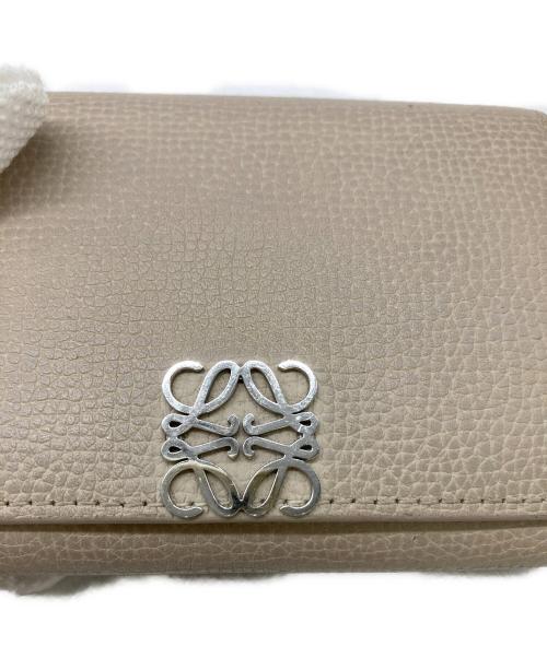 LOEWE（ロエベ）LOEWE (ロエベ) トライフォールドウォレット アイボリーの古着・服飾アイテム