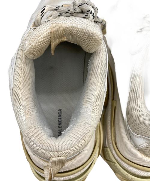 BALENCIAGA（バレンシアガ）BALENCIAGA (バレンシアガ) TRIPLE S SNEAKER ホワイト サイズ:UK8の古着・服飾アイテム