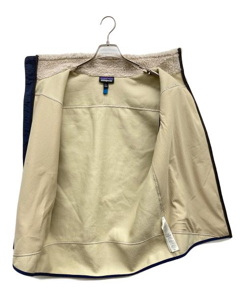 Patagonia（パタゴニア）Patagonia (パタゴニア) Classic Retro-X Vest ホワイト サイズ:Lの古着・服飾アイテム