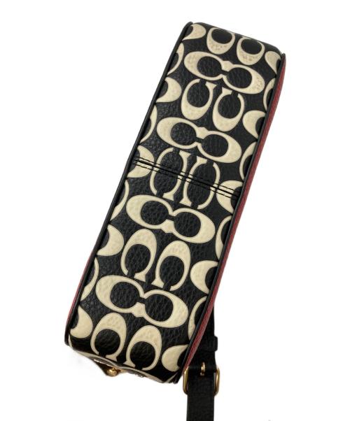 COACH（コーチ）COACH (コーチ) ショルダーバッグ Disney Mickey × Keith Haring Serena Satche レッド×ブラックの古着・服飾アイテム