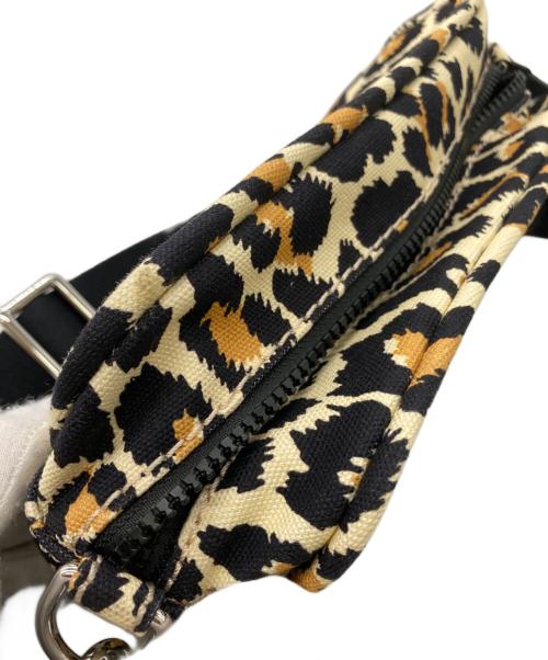 MARC JACOBS（マークジェイコブス）MARC JACOBS (マークジェイコブス) レオパード柄ショルダーバック ベージュの古着・服飾アイテム