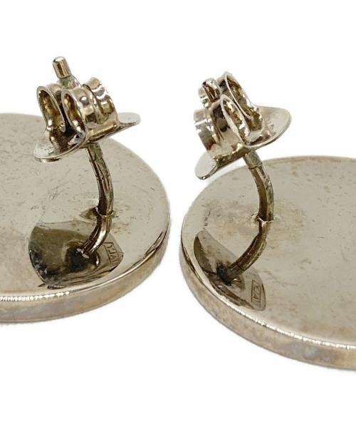 MM6 Maison Margiela（エムエムシックスメゾンマルジェラ）MM6 Maison Margiela (エムエムシックスメゾンマルジェラ) ナンバリングロゴピアス シルバーの古着・服飾アイテム