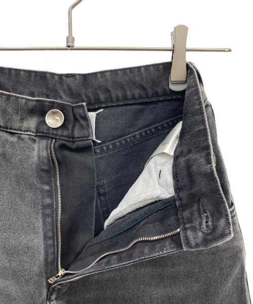 Maison Margiela（メゾンマルジェラ）Maison Margiela (メゾンマルジェラ) SLASH DETAIL CUT OUT JEANS DENIM ブラック サイズ:36の古着・服飾アイテム