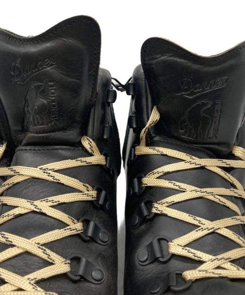 Danner（ダナー）Danner (ダナー) トレッキングブーMOUNTAIN LIGHTツ  ブラック サイズ:8 1/2の古着・服飾アイテム