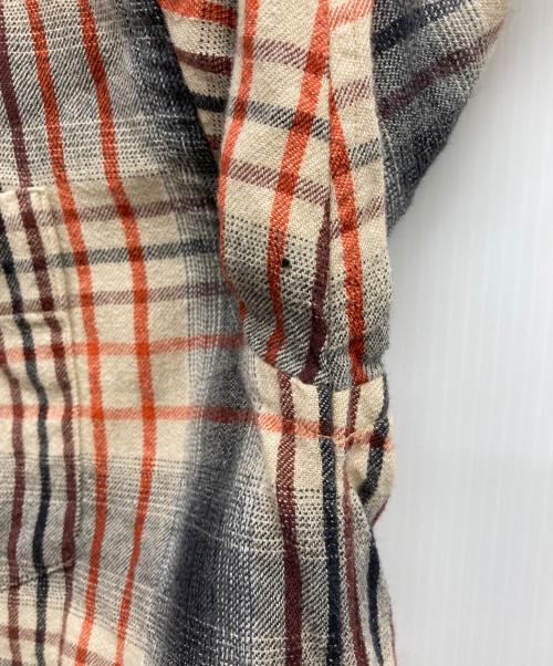 IM ISSEY MIYAKE（アイエムイッセイミヤケ）im ISSEY MIYAKE (アイエムイッセイミヤケ) コットンウールチェックシャツ ベージュ×グレー×レッド サイズ:Lの古着・服飾アイテム