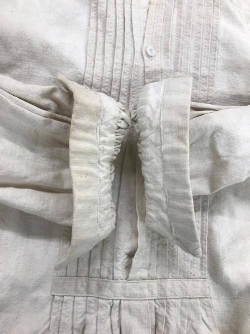 VINTAGE（ヴィンテージ）VINTAGE (ビンテージ) ヴィンテージスモックワンピース アイボリー サイズ:なしの古着・服飾アイテム