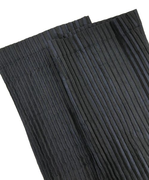 ISSEY MIYAKE（イッセイミヤケ）ISSEY MIYAKE (イッセイミヤケ) プリーツジャケット ネイビー サイズ:2の古着・服飾アイテム