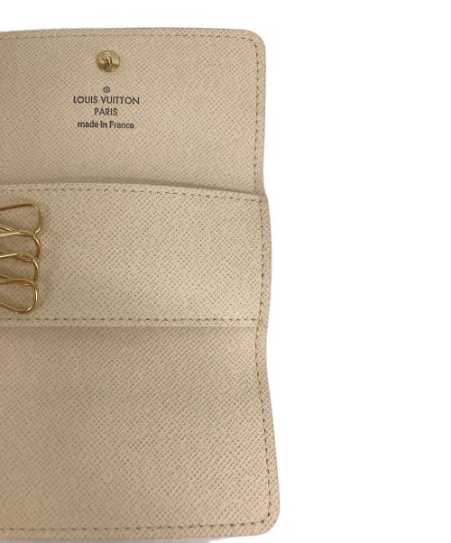 LOUIS VUITTON（ルイ ヴィトン）LOUIS VUITTON (ルイ ヴィトン) ミュルティクレ4キーケース ベージュの古着・服飾アイテム