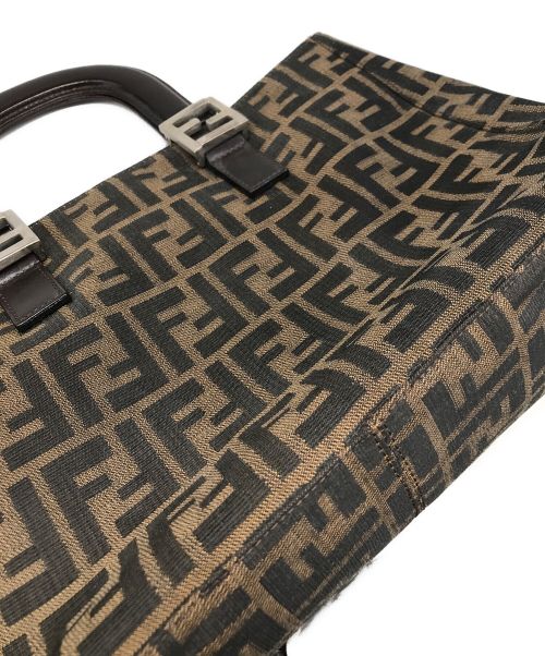 FENDI（フェンディ）FENDI (フェンディ) スモールハンドバック ブラウンの古着・服飾アイテム