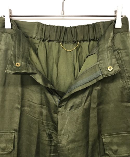 L'Appartement DEUXIEME CLASSE（アパルトモンドゥーズィエムクラス）L'Appartement DEUXIEME CLASSE (アパルトモンドゥーズィエムクラス) フィブリルサテン カーゴパンツ カーキ サイズ:38の古着・服飾アイテム