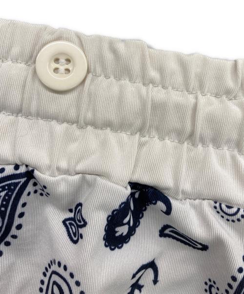 muta MARINE（ムータマリン）muta MARINE (ムータマリン) ペイズリー柄 ハーフパンツ ホワイト サイズ:Mの古着・服飾アイテム