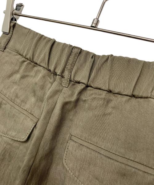 UNTITLED（アンタイトル）UNTITLED (アンタイトル) パウダータッチ/薄手大人カーゴパンツ カーキの古着・服飾アイテム