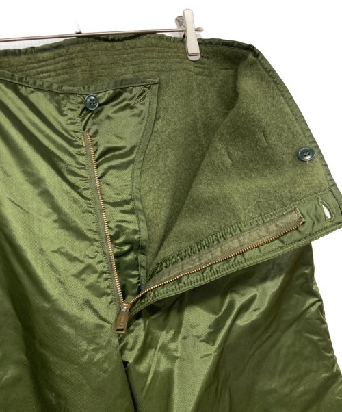USED（ユーズド）USED (ユーズド) ヴィンテージミリタリーナイロンパンツ カーキ サイズ:Lの古着・服飾アイテム