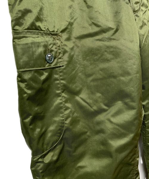 USED（ユーズド）USED (ユーズド) ヴィンテージミリタリーナイロンパンツ カーキ サイズ:Lの古着・服飾アイテム