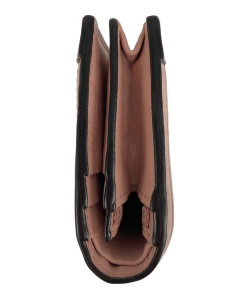 GUCCI（グッチ）GUCCI (グッチ) GGマトラッセ コンパクトウォレット ピンクの古着・服飾アイテム